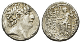 Seleukid Kings. Philip I Philadelphos (95/4-76/5 BC). AR Tetradrachm (25,8 mm, 15,7 g). Antioch, 88/7-76/5 BC. Diademed head r. R/ Zeus Nikephoros sea...