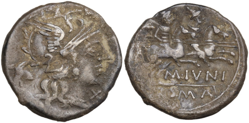 M. Junius Silanus, Rome, 145 BC; AR Denarius (18,5 mm, 4 g); Helmeted head of Ro...