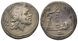 T. Cloelius, Rome, 98 BC. AR Quinarius (16,91 mm, 1,84 g). Laureate head of Jupiter r.; behind, V• (arranged vertically). R/ Victory standing r. crown...