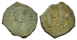 Justin I (518-527). Æ 40 Nummi (29,7 mm, 14 g). Constantinople. Diademed, draped and cuirassed bust r.; above, cross. R/ Large M; star to l. and r.; a...