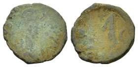 Justin I (518-527). Æ 40 Nummi (29 mm, 14 g). Constantinople. Diademed, draped and cuirassed bust r. R/ Large M flanked by star and crescent; in exerg...