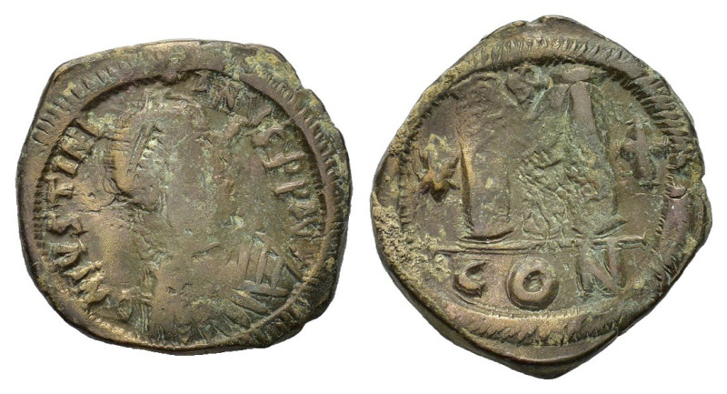 Justinian I (527-565). Æ 40 Nummi (31,8 mm, 17,6 g). Constantinople. Diademed, d...