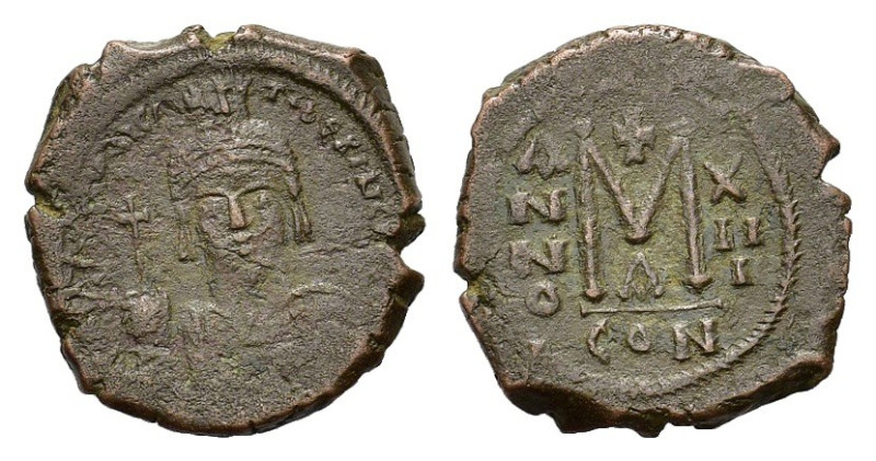 Maurice Tiberius (582-602). Æ 40 Nummi (27 mm, 12,8 g). Constantinople, year 13 ...