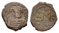 Heraclius (610-641). Æ 40 Nummi (27 mm, 11 g). Constantinople, year 3 (612/3). Crowned and cuirassed bust facing, holding globus cruciger and shield. ...