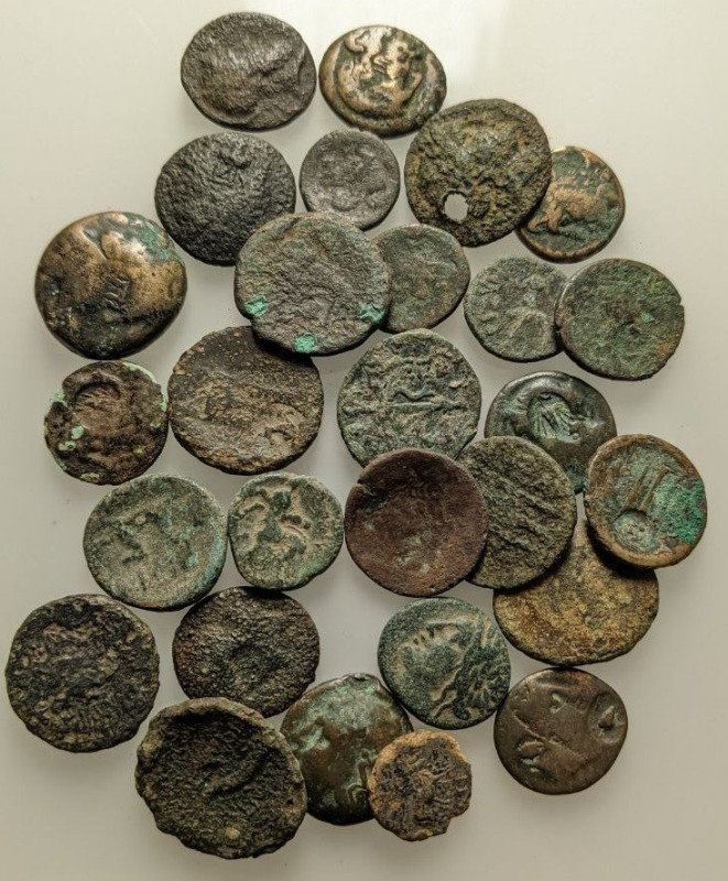 Lot of 28 Greek Æ coins, to be catalog. Lot sold as is, no return