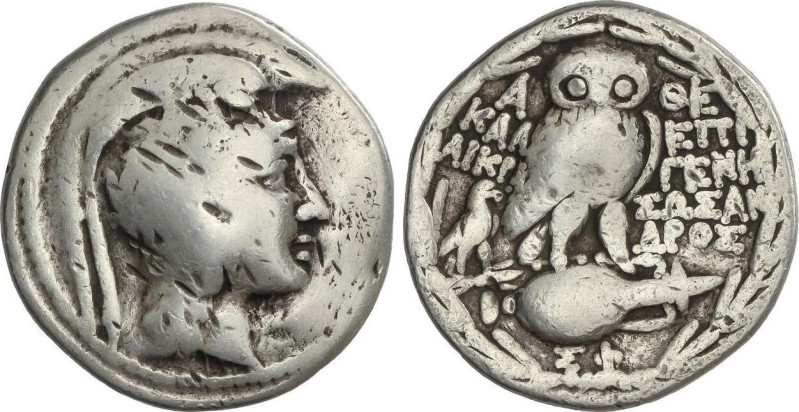 Tetradracma. 126-125 a.C. ATENAS. ÁTICA. Anv.: Cabeza de Atenea Parthenos con ca...