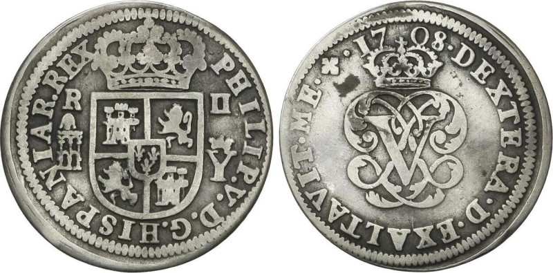 2 Reales. 1708. SEGOVIA. Y. 4,47 grs. Corona divide la fecha. Pátina irregular. ...