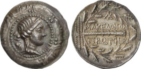 Tetradracma. 167-149 a.C. AMPHIPOLIS. MACEDONIA. Anv.: Busto diademado y drapeado de Artemisa a derecha, arco y carcaj en el hombro, sobre un escudo m...