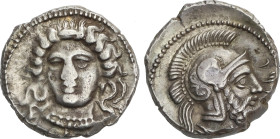 Estátera. 384-361 a.C. CILICIA. TARSOS. Anv.: Cabeza femenina (¿de Arethusa?) mirando ligeramente a la izquierda. Rev.: Cabeza masculina barbuda (¿Are...