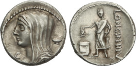 Denario. 55 a.C. CASSIA. L. Cassius Longinus. Anv.: Busto velado de Vesta a izquierda entre letra C y copa. Rev.: Ciudadano romano votando, detrás LON...