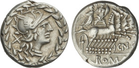 Denario. 138 a.C. GELLIA. Cnaeus Gellius. Rev.: Marte y Nerio Neriensis en cuadriga a derecha, debajo C.N. (GEL.) En exergo: ROMA. 3,75 grs. AR. BMC-9...