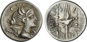 Denario. 82 a.C. VALERIA. C. Valerius Flaccus. GALIA. Anv.: Busto alado de Victoria a derecha, detrás caldero sobre trípode. Rev.: Águila legionaria e...