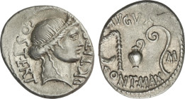 Denario. Acuñada el 46 a.C. JULIO CÉSAR. ÁFRICA. Anv.: COS. TERT. DICT. ITER. Cabeza de Ceres coronada de espigas a derecha. Rev.: AVGVR. PONT. MAX. M...