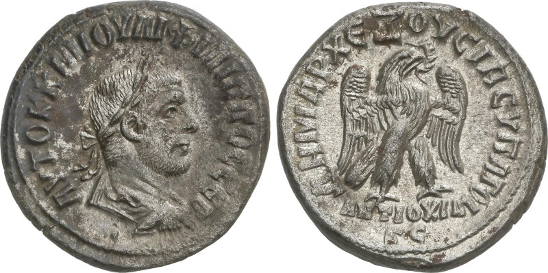 Tetradracma. Acuñada el 244-249 d.C. FILIPO I. ANTIOQUIA. Anv.: Busto laureado a...