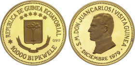 10.000 Bipkwele. 1980. (*80). 8 grs. AU. Busto de Juan Carlos I a izquierda. Visita de los Reyes de España. Tirada: 2.000 piezas. En estuches original...