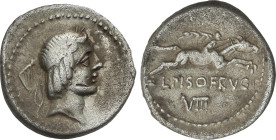 Denario. 90-89 a.C. CALPURNIA. L. Calpurnius Piso Frugi. Anv.: Cabeza laureada de Apolo a derecha, detrás arpa. Rev.: Jinete galopando a derecha, deba...