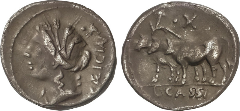 Denario. 102 a.C. CASSIA. L. Cassius Caecianus. Anv.: Cabeza laureada de Ceres a...