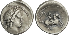 Denario. 82 a.C. CREPUSIA. Publius Crepusius. Anv.: Cabeza laureada de Apolo a derecha, delante letra o símbolo, detrás cetro. Rev.: Jinete con lanza ...