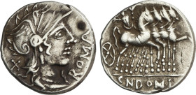 Denario. 116-115 a.C. DOMITIA. Cnaeus Domitius Ahenobarbus. Anv.: Cabeza de Roma a derecha, entre X y ROMA. Rev.: Júpiter en cuadriga a derecha. En ex...