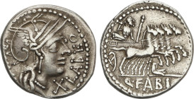 Denario. 124 a.C. FABIA. Quintus Fabius Labeo. Anv.: Cabeza de Roma a derecha entre (ROMA) - LABEO / X. Rev.: Júpiter en cuadriga a derecha, debajo pr...