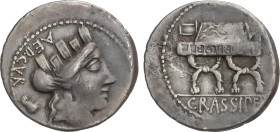 Denario. 84 a.C. FURIA. P. Furius Crassipes. Anv.: Cabeza de Cibeles a derecha, detrás pie hacia arriba y AED. CVR. Rev.: Silla curul con inscripción ...
