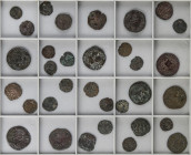 Lote 32 monedas 1/2 a 4 Maravedís. VARIAS CECAS. A EXAMINAR. BC+ a MBC.