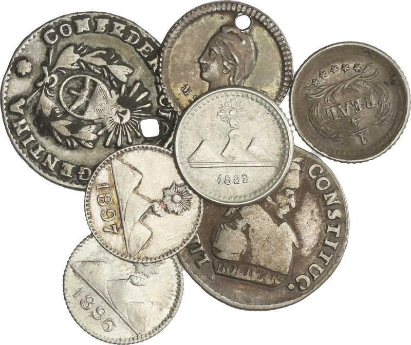 Lote 7 monedas 1/4 (5) y 1/2 Real. Siglo XIX. ARGENTINA, BOLIVIA, GUATEMALA y MÉ...