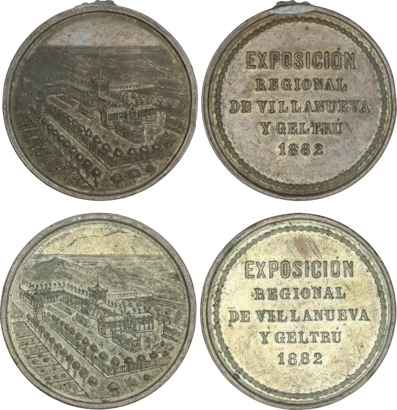 Lote 2 medallas exposición regional. 1882. VILLANUEVA Y GELTRÚ. Anv.: Vista aére...