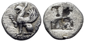 THRACE. Abdera. Circa 475-450 BC. Obol (Silver, 9 mm, 0.59 g). Forepart of a griffin to left, right paw raised. Rev. Quadripartite incuse square. May,...