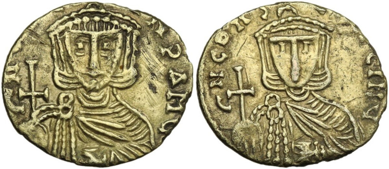 Leo III the 'Isaurian', with Constantine V (717-741). AV Solidus. Syracuse mint,...