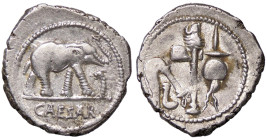 ROMANE IMPERIALI - Giulio Cesare († 44 a.C.) - Denario B. 9; Cr. 443/1 (AG g. 3,88)
qSPL/BB+