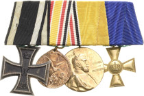 Ordensspangen
Spange mit 4 Auszeichnungen Preußen - Eisernes Kreuz 2. Klasse 1914. China- Denkmünze für Kämpfer 1901, Bronze. Zentenarmedaille1997, B...