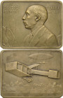 Slg. Joos - Medaillen, Plaketten, Abzeichen der Luftfahrt 1783-1945
 Bronzeplakette 1930 (Raoul Lamourdedieu) Auf Alberto Santos Dumont. Brustbild im...