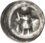 Brandenburg, Markgrafschaft
Otto II. 1184-1205 Brakteat Brandenburg Stehender Markgraf im Panzer und Mantel hält Schwert und Fahne, links im Feld OTT...