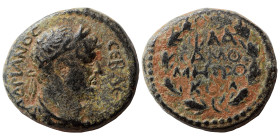 COMMAGENE. Samosata. Hadrian Ae (bronze, 5.67 g, 19 mm). ΑΔΡΙΑΝΟϹ ϹΕΒΑ Ε[Τ ΙΘ?] Laureate, draped and cuirassed bust to right. Rev. ΦΛA CAMO MHTPO KOM ...