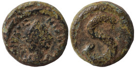 Justinian I, 527-565. 6 Nummi (bronze, 3.31 g, 14 mm), Alexandria. Diademed, draped, and cuirassed bust right. Rev. Large S. DOC 275; MIBE 166; SB 248...