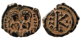 Justin II, with Sophia, 565-578. Half Follis (bronze, 6.52 g, 23 mm). Constantinople, dated RY 11 (575/6). Justin, holding globus cruciger, and Sophia...