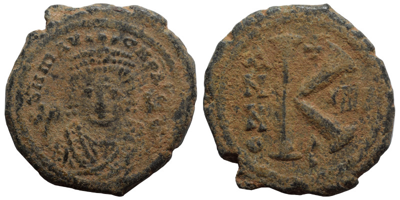 Maurice Tiberius, 582-602. Half follis (bronze, 5.93 g, 21 mm), Antioch. δ N mAV...