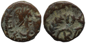 VANDALS. Gelimer, 530-534. Nummus (bronze, 0.92 g, 11 mm), Carthage. GEIL[...]  Diademed, draped, and cuirassed bust right. Rev. Gelimer monogram with...