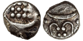 Uncertain Ar damma (silver, 0.26 g, 6 mm). Linear pattern with pellets on both sides. Very fine.