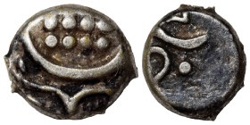 Uncertain Ar damma (silver, 0.32 g, 7 mm). Linear pattern with pellets on both sides. Very fine.