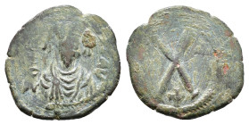 Phocas. 602-610. Æ Decanummium AE 2,41g