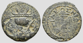 Judaea. Jerusalem. Herodians. Herod I (the Great) 40-4 BC.
Eight prutot, dated year 3 = 38-37 BC. AE 4,12g