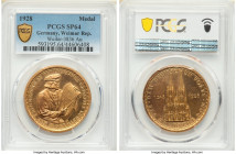 Weimar Republic gold Specimen "Cologne Cathedral" Medal 1928 SP64 PCGS, Weiler-3836. 36mm. By O. Glŏckler. Commemorating the 680th Anniversary of the ...