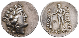 Kelten Donaukelten
 AR Tetradrachme ausgezeichnete Tetradrachme von Thasos, etwa 180 v. Chr, Avers Kopf des Dionysos, Revers Herkules, unbedingt besi...