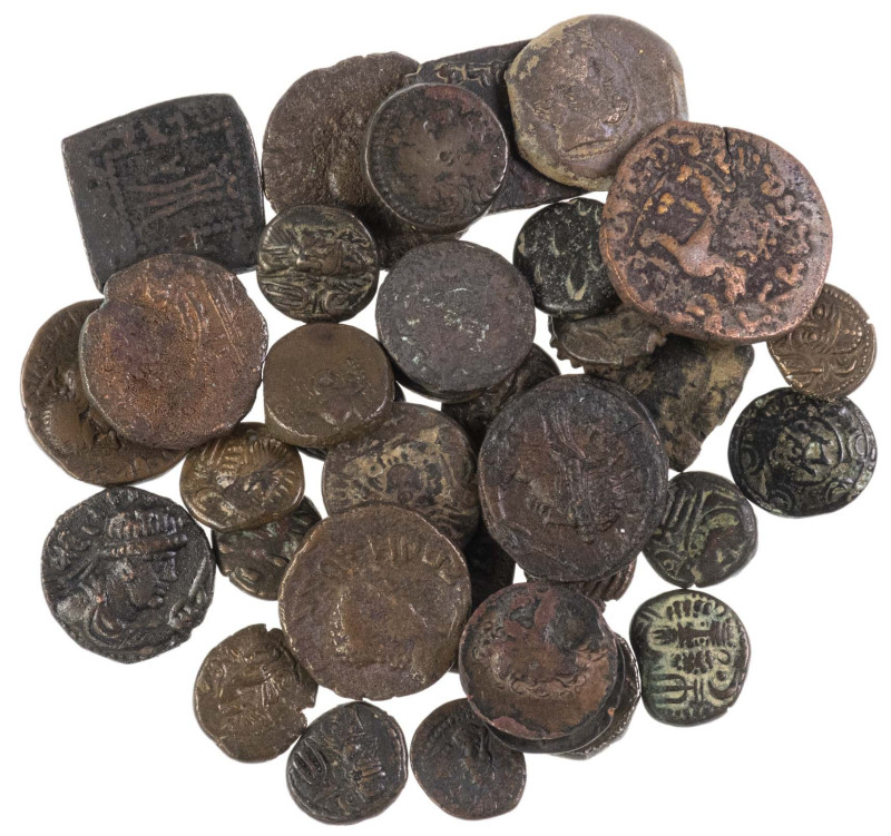 Lots und Sammlungen
 Konvolut antiker Bronzemünzen, über 35 Stück, in unterschi...