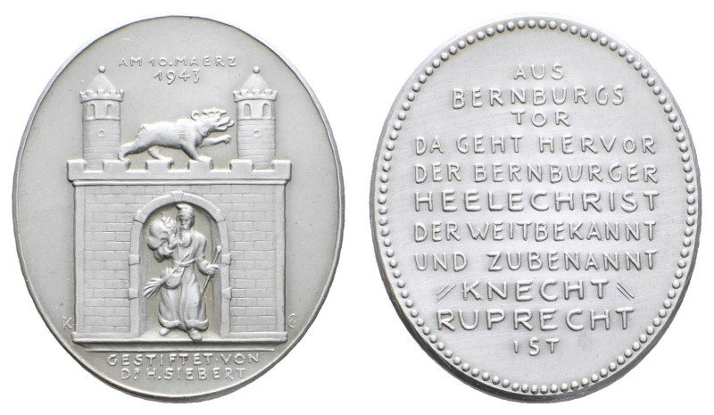 Sonstige Medaillen Medailleure
Goetz, Karl 1943 hochovale Zinkmedaille auf Knec...