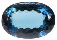 Mineralien
 Topaz in tiefblauer Farbe zu ca. 1375 ct. aus Gareis in musealer Qualität, einer der größten Edelsteine in dieser Größe weltweit! Lupenre...