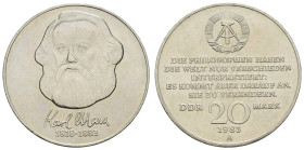 DDR
 Gedenkmünzensammlung aus Abobezug, kleiner Grundstock von 3x 20, 3x 10 und 13x 5 Mark, je vz oder st, Bilder im Internet