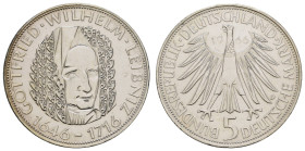 Bundesrepublik (DM)
 2 Kassetten mit 5 und 10 DM Münzen meist PP, größtenteils in Originalblistern der Ausgabestelle, auch einige frühere 5 DM Münzen...